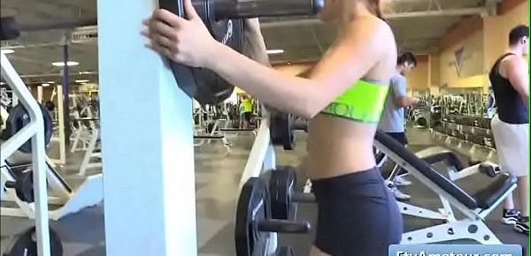 Sexy cutie fit girl Fiona show her natural big boobs at the gym while working out